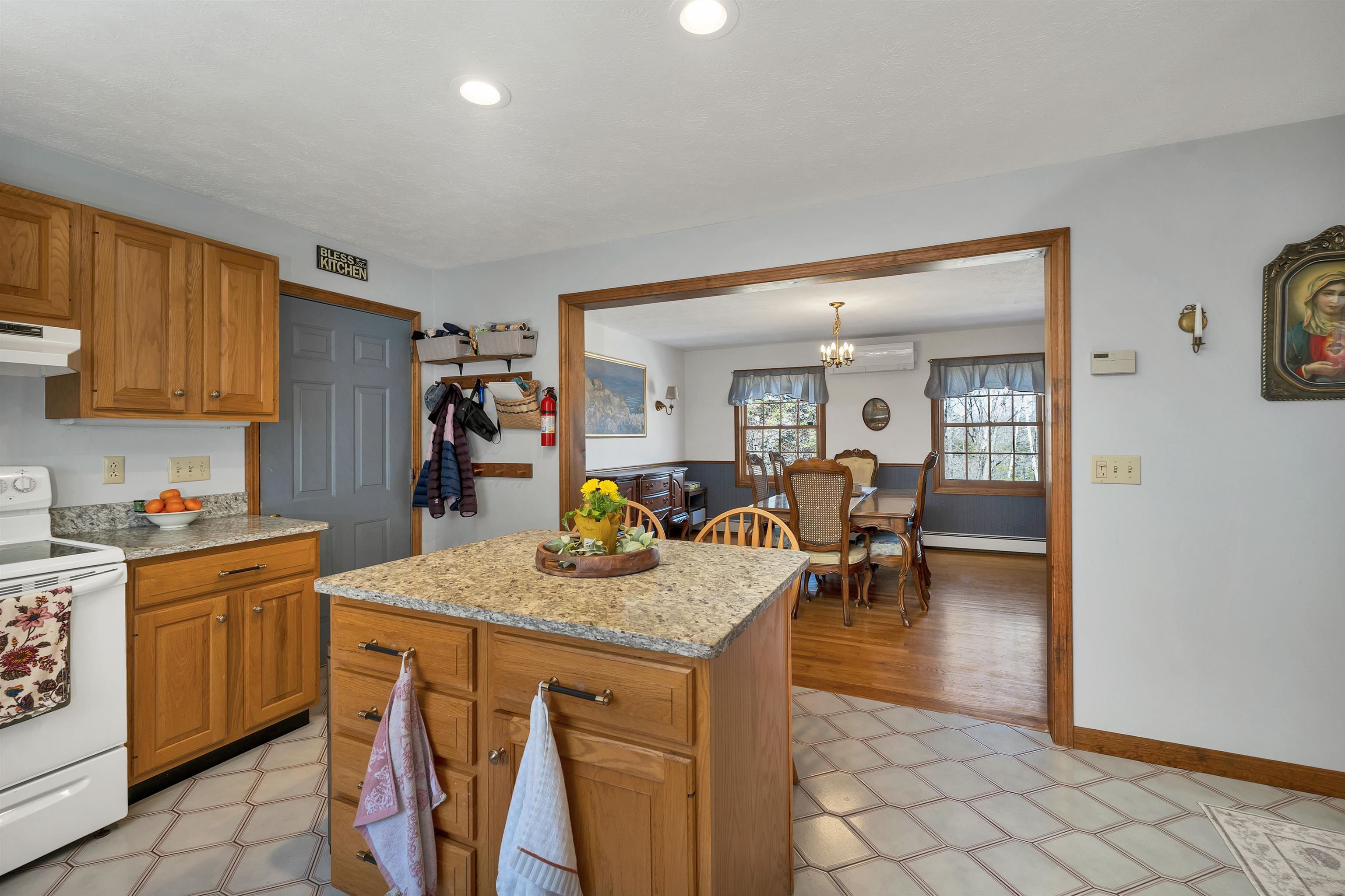 204 Cherry Valley Road Alton, NH 03810 - Photo 6 of 49