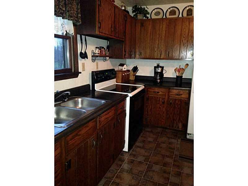 108 Black Run Road Grove City, PA 16127 - Photo 6 of 14 Kitchen.