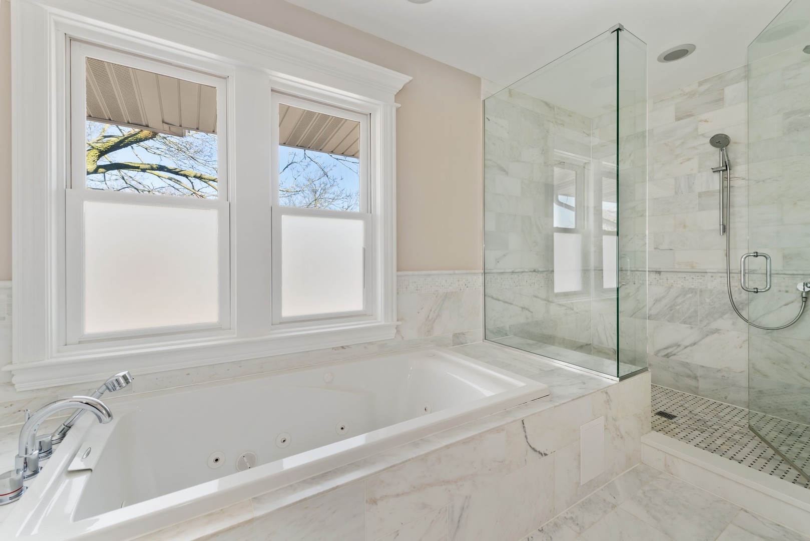 Undisclosed Address Oak Park, IL 60302 - Photo 18 of 28