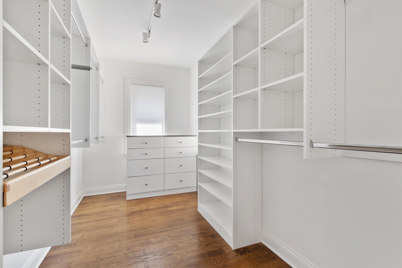 Undisclosed Address Oak Park, IL 60302 - Photo 21 of 28