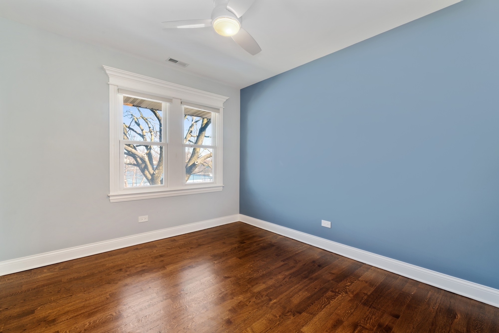 Undisclosed Address Oak Park, IL 60302 - Photo 24 of 28