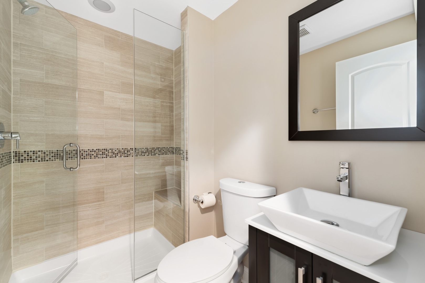 Undisclosed Address Oak Park, IL 60302 - Photo 26 of 28