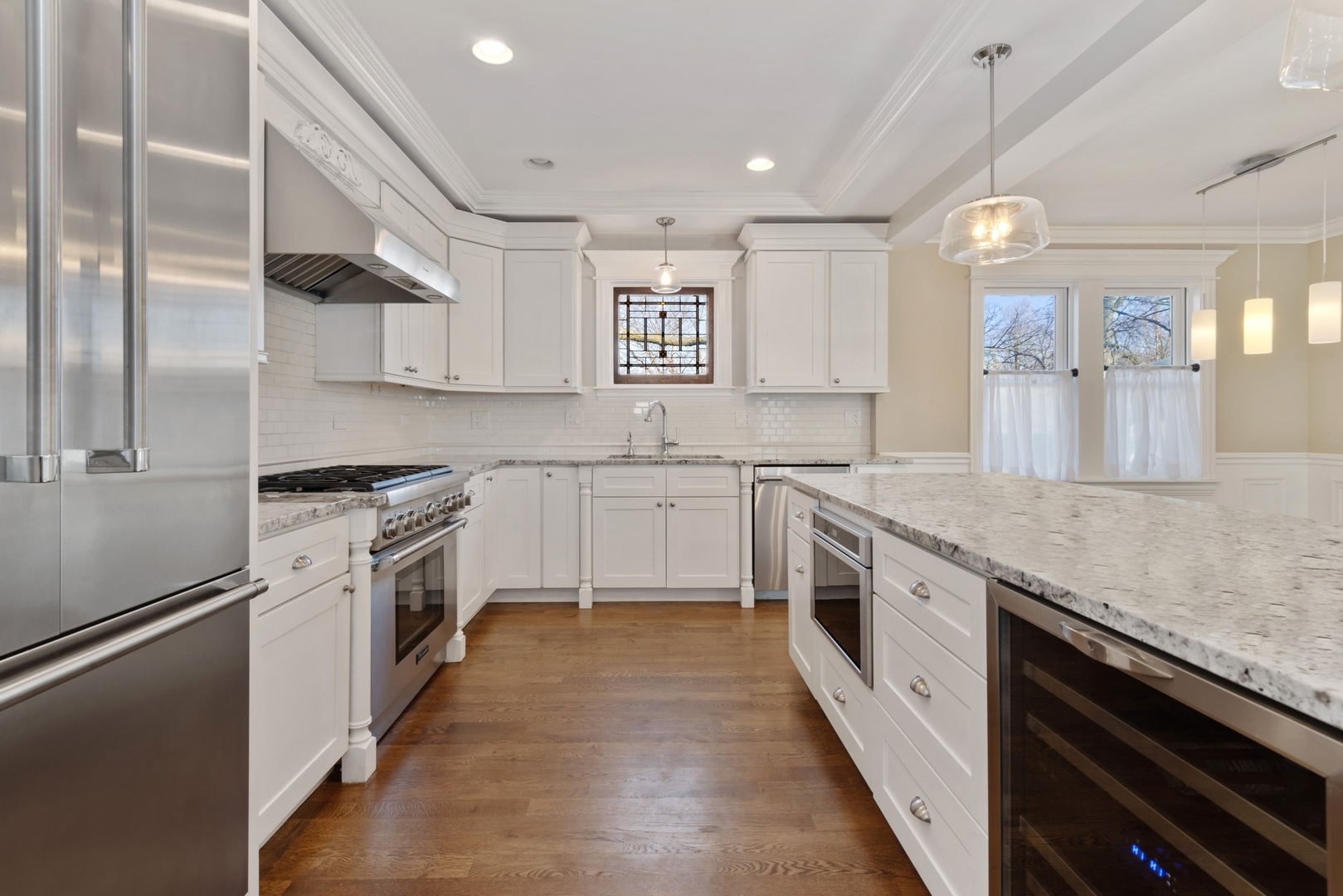 Undisclosed Address Oak Park, IL 60302 - Photo 7 of 28