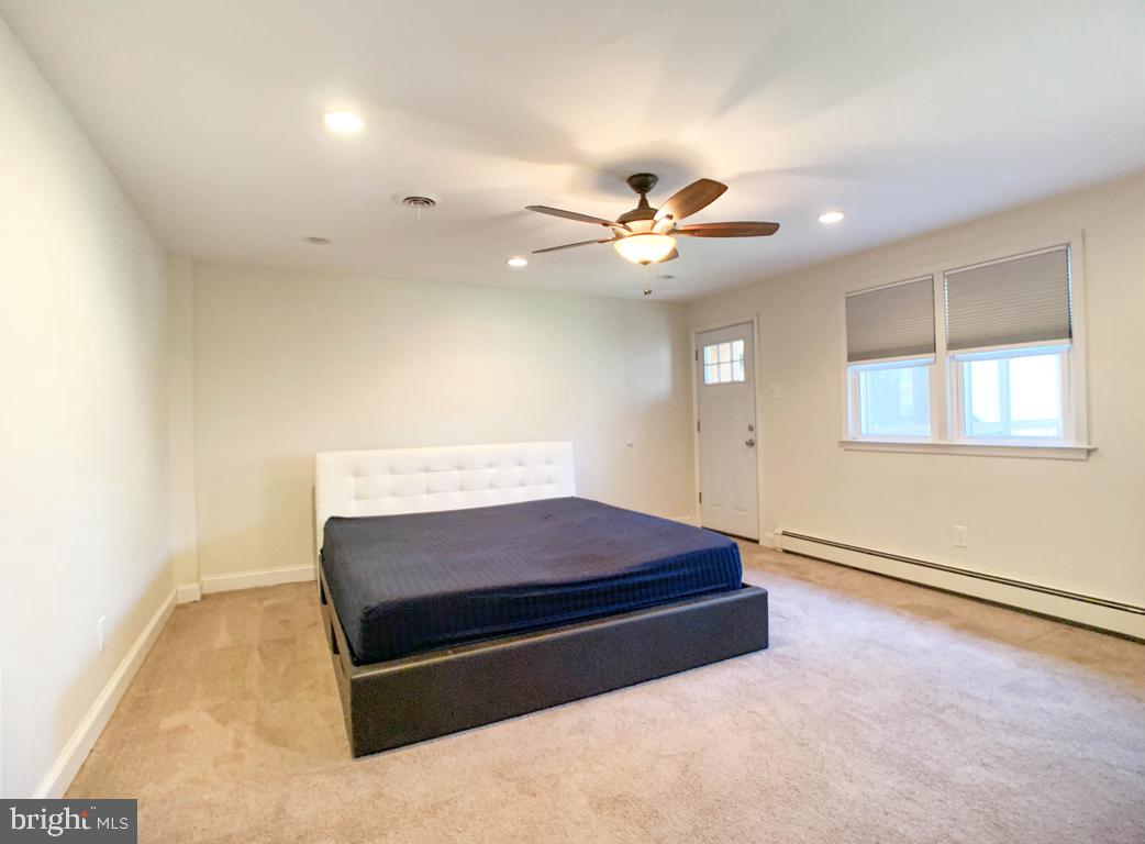 302 Brae Bourn Road Huntingdon Valley, PA 19006 - Photo 22 of 63 Master Bedroom