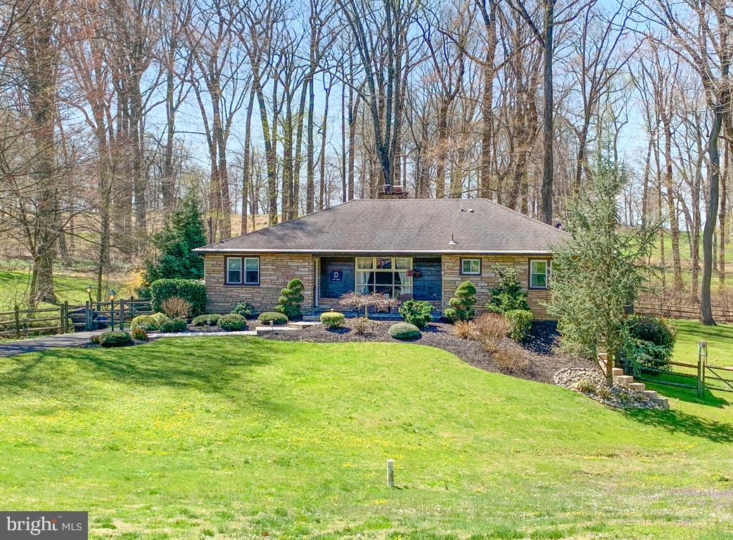 302 Brae Bourn Road Huntingdon Valley, PA 19006 - Photo 4 of 63 Gallery Image 4