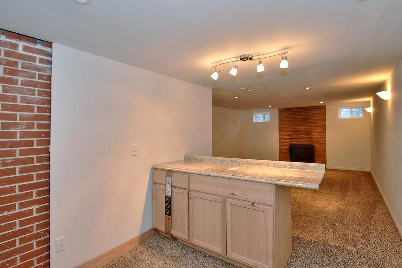 406 North Timberlane Road Spokane Valley, WA 99037 - Photo 14 of 20