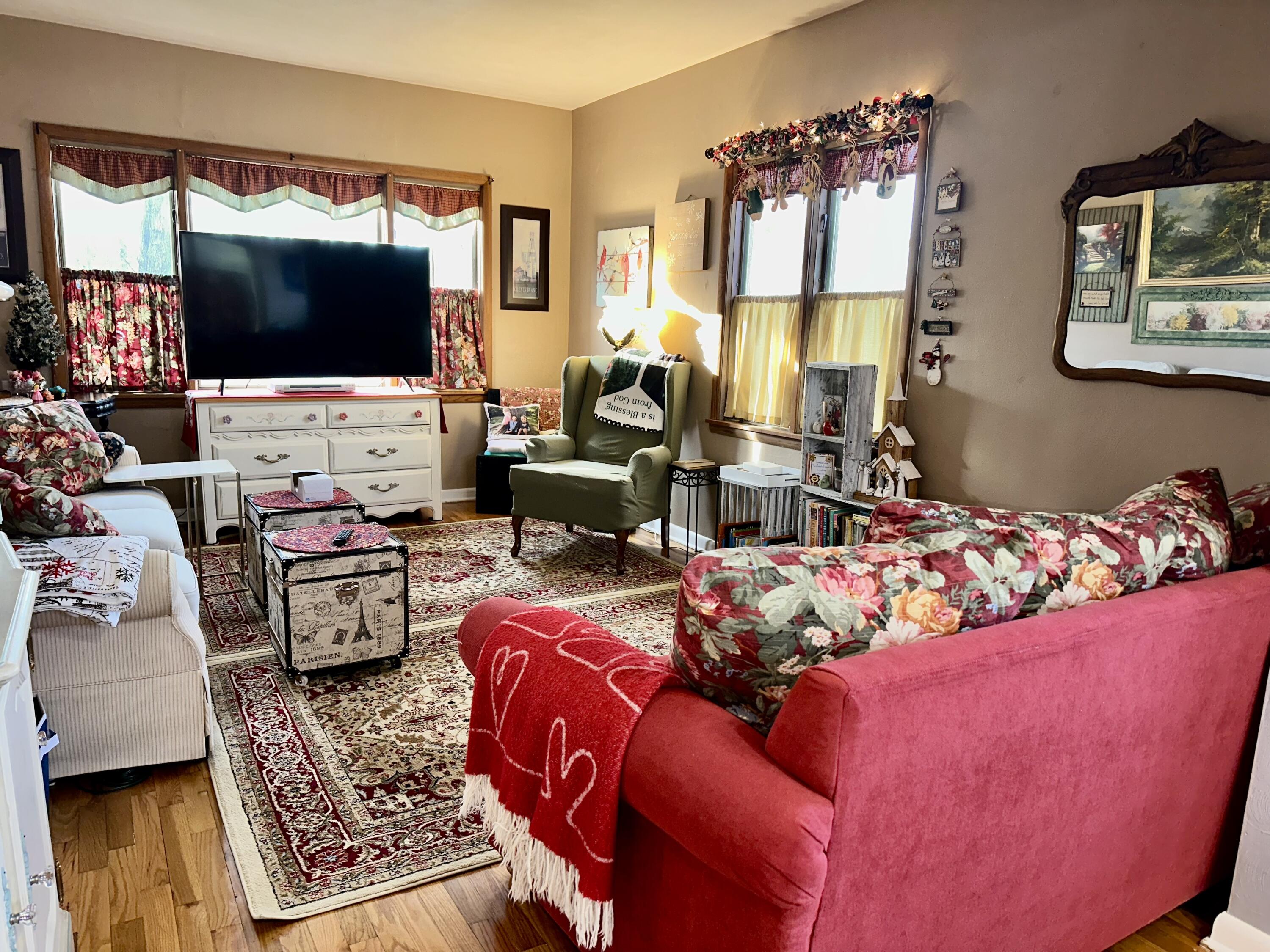 6040 Kaiser Road Benton Harbor, MI 49022 - Photo 11 of 39 70C1D3B6-96BF-49B6-8892-3C8E36891344