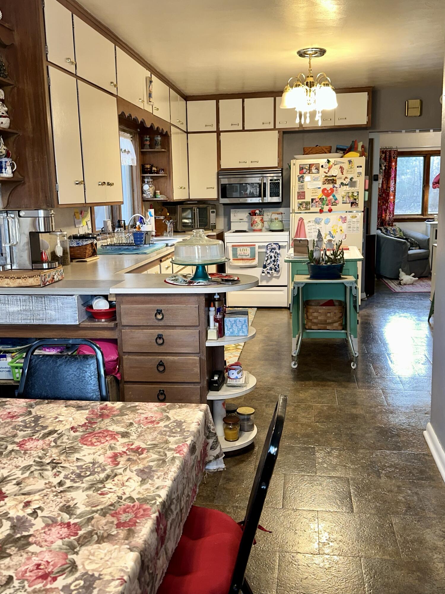 6040 Kaiser Road Benton Harbor, MI 49022 - Photo 17 of 39 9CE8AD7E-EDEA-4335-8EEE-5E3A12DCAAA9