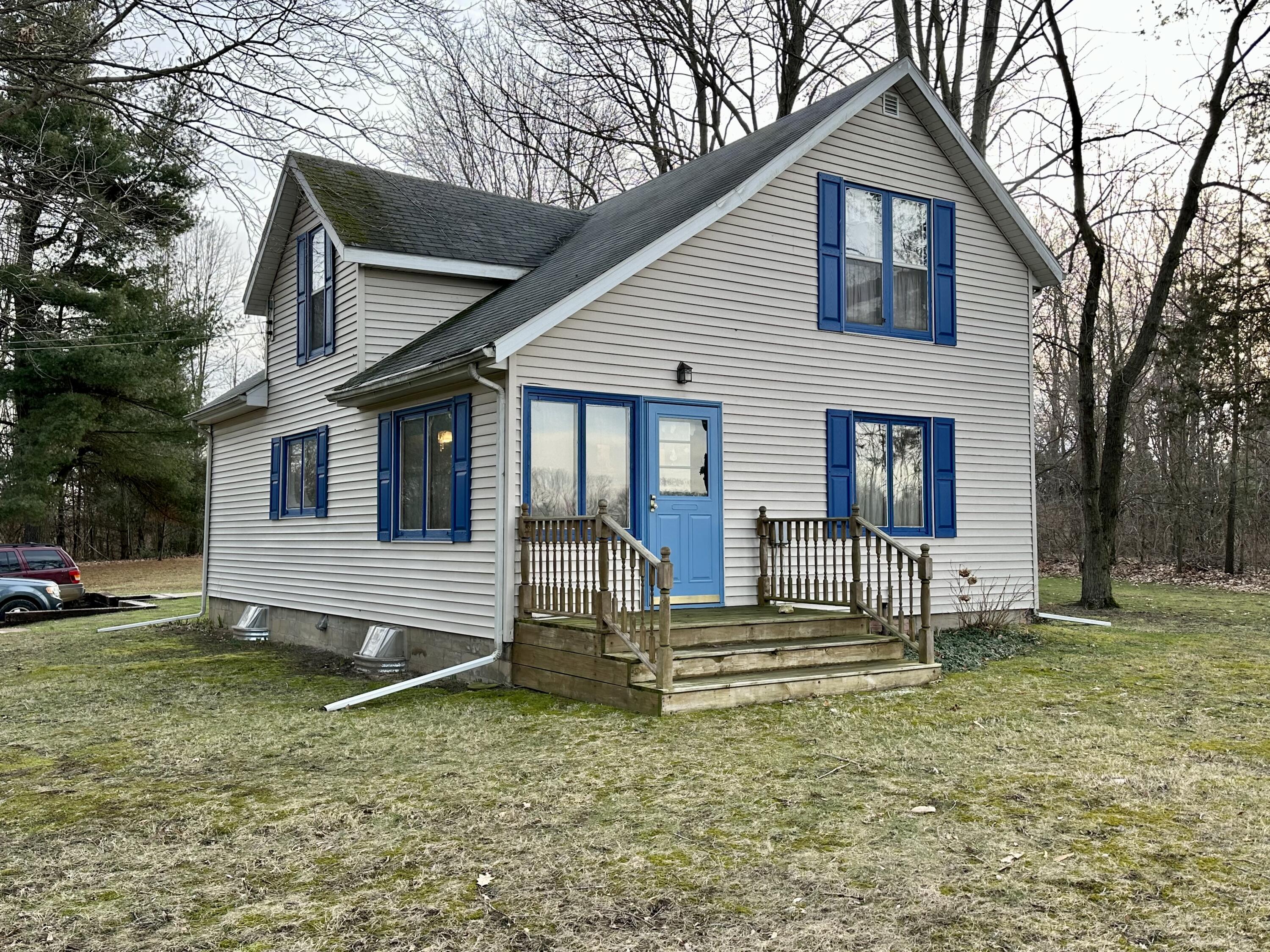 6040 Kaiser Road Benton Harbor, MI 49022 - Photo 2 of 39 ABA0CB8B-D4B7-4DBE-ACC0-E6844460C269