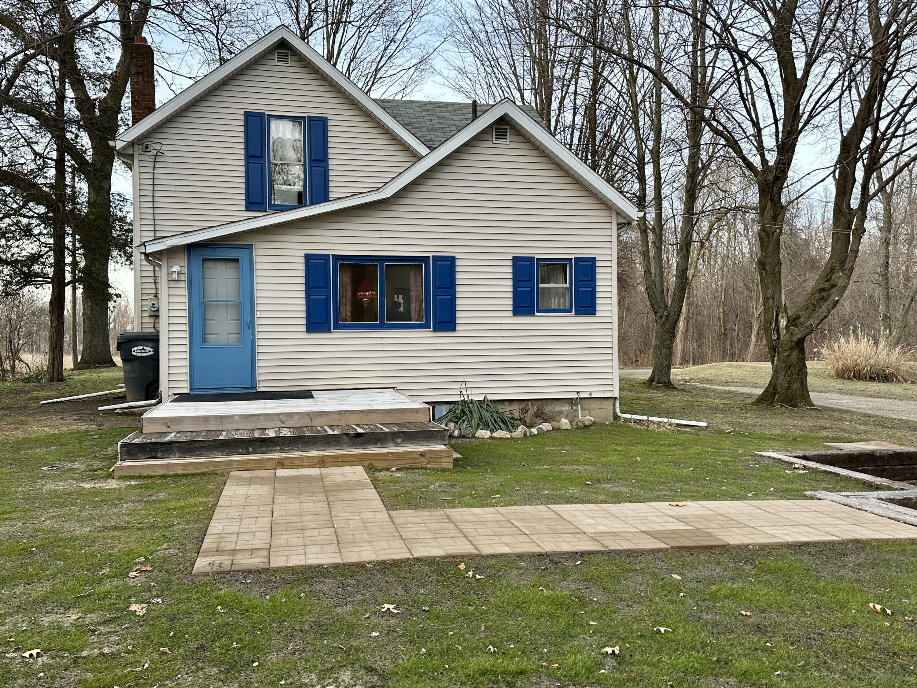 6040 Kaiser Road Benton Harbor, MI 49022 - Photo 6 of 39 89AE26DD-3880-4824-A832-9D3BF8510F80
