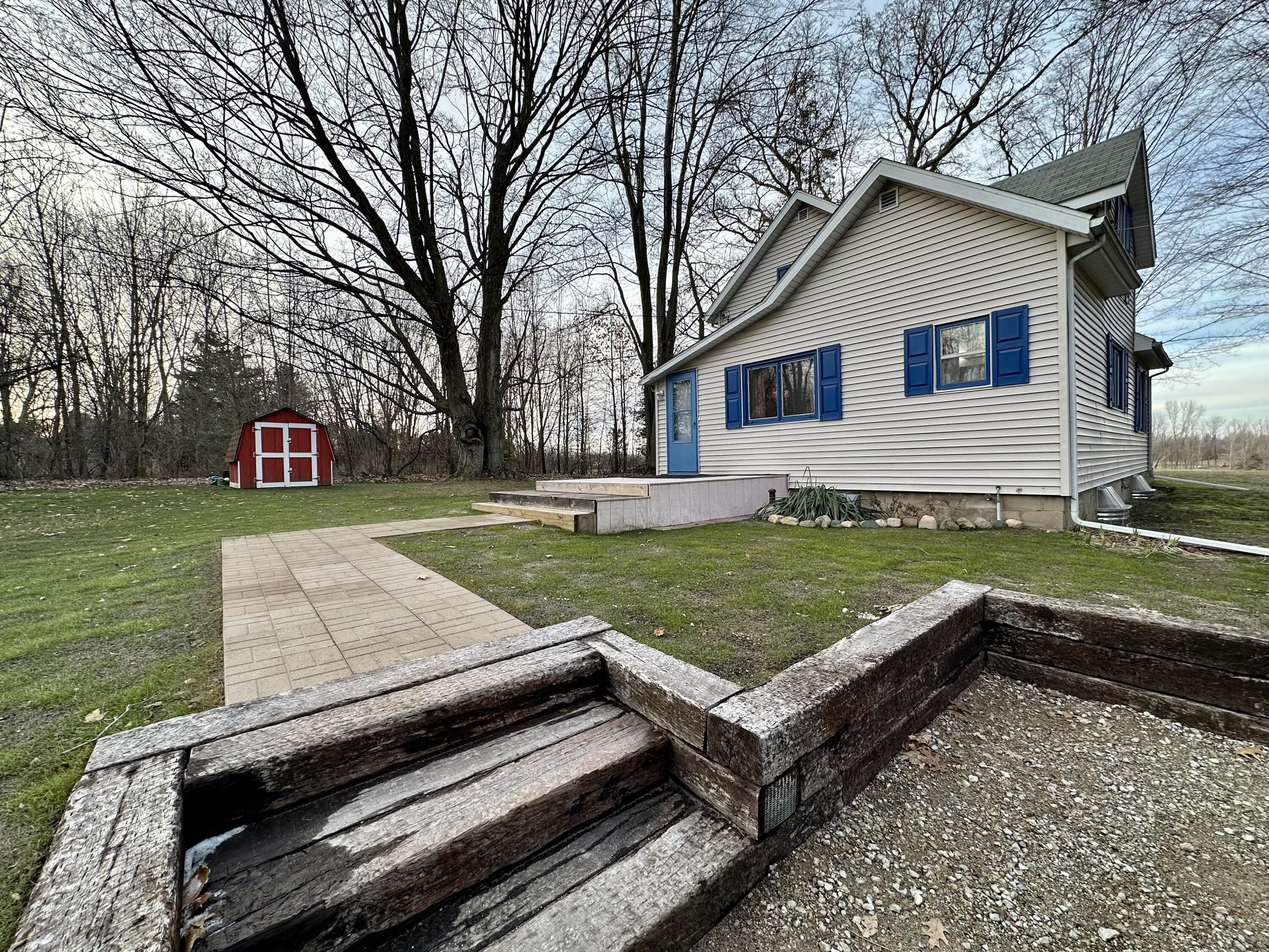 6040 Kaiser Road Benton Harbor, MI 49022 - Photo 7 of 39 84C969F4-E00D-4367-AA83-6A9F853E7E89