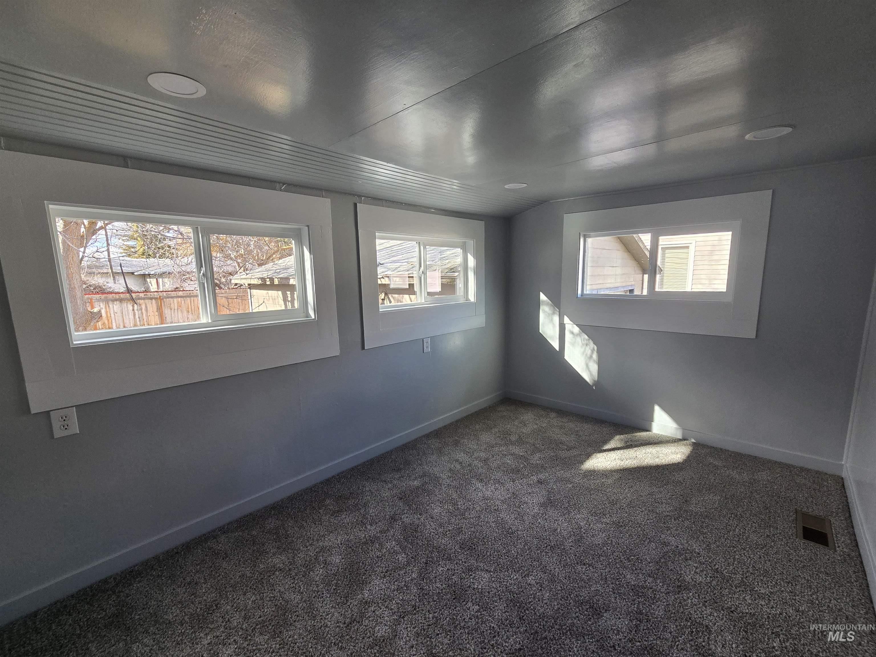 1073 West 5th Street Weiser, ID 83672 - Photo 19 of 28