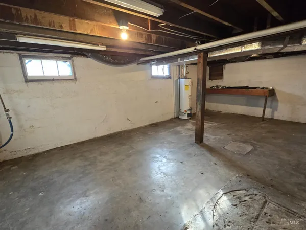$340,000 | 1073 West 5th Street, Weiser, ID 83672
