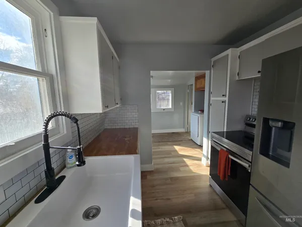 $340,000 | 1073 West 5th Street, Weiser, ID 83672