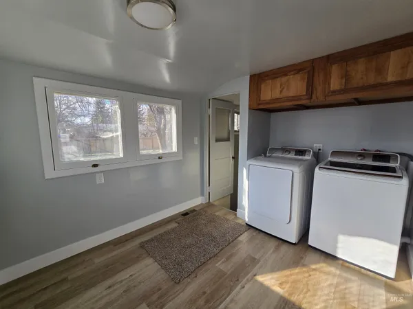 $340,000 | 1073 West 5th Street, Weiser, ID 83672