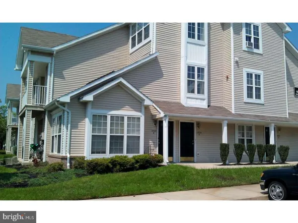 $295,000 | 1904 B Saxony Drive, Mount Laurel, NJ 08054