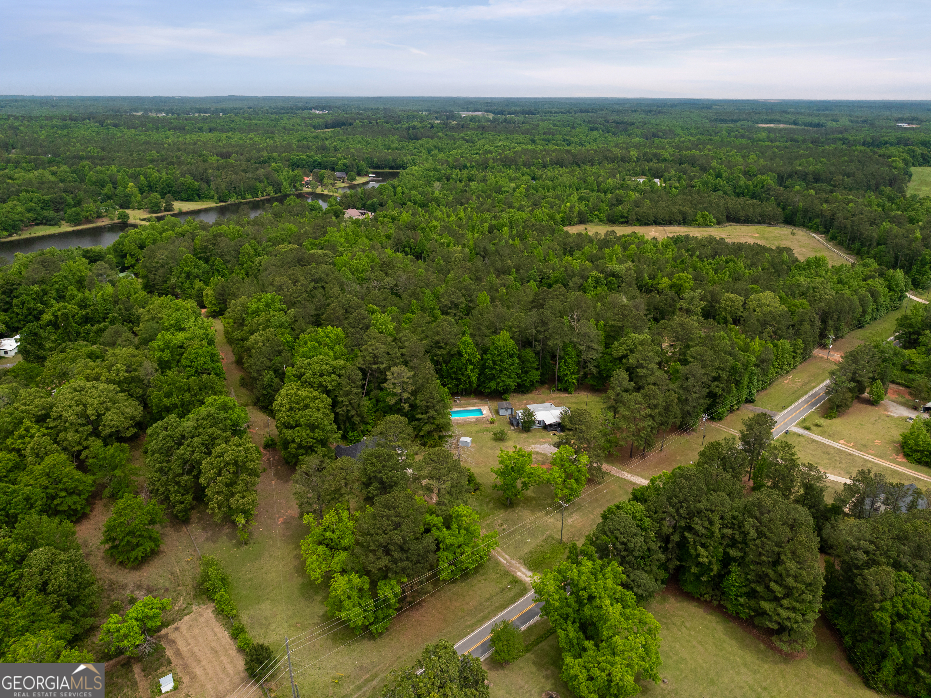 618 Liberty Hill Road Milner, GA 30257 - Photo 5 of 36