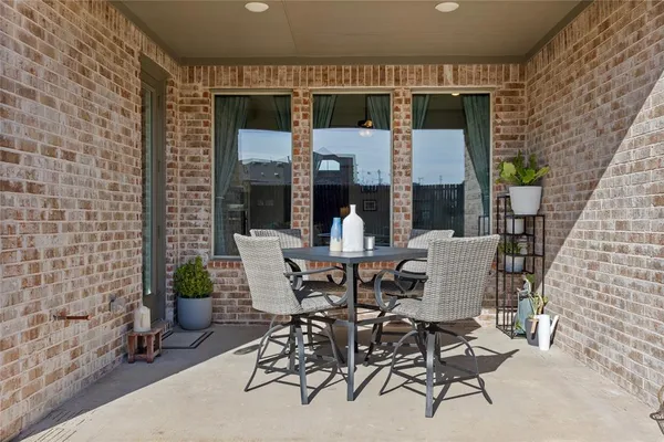 $2,695 | 2516 Briarbrook Drive, Denton, TX 76207