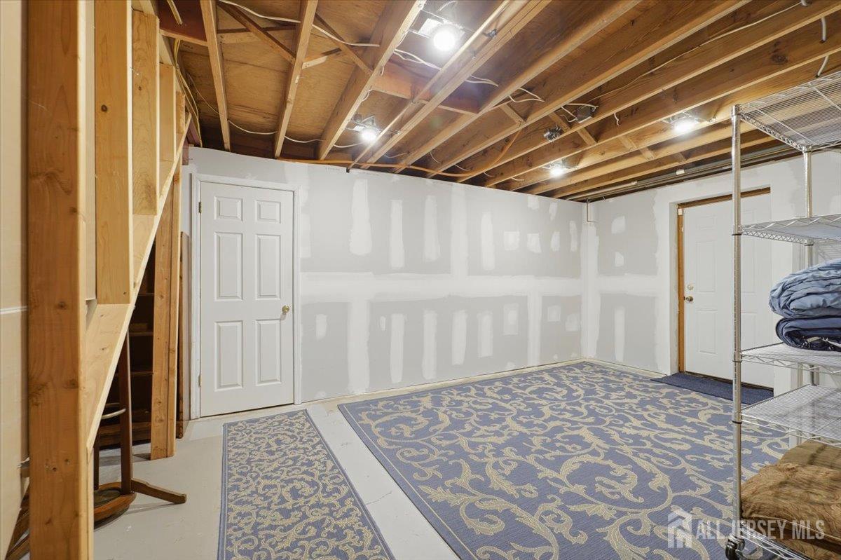 462 Blue Ridge Avenue Piscataway, NJ 08854 - Photo 44 of 64
