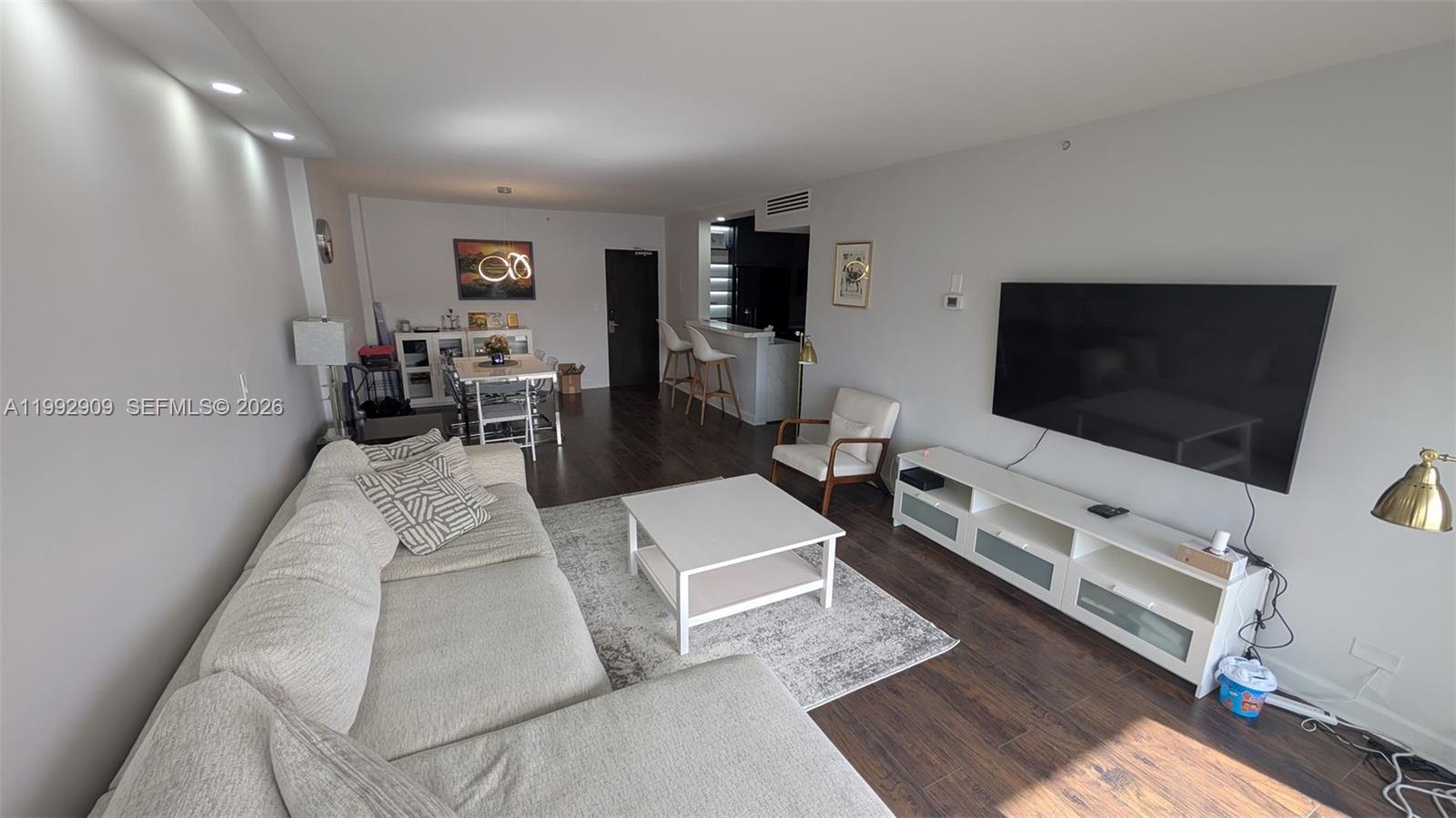 1500 Bay Road, Unit 822S Miami Beach, FL 33139 - Photo 7 of 30