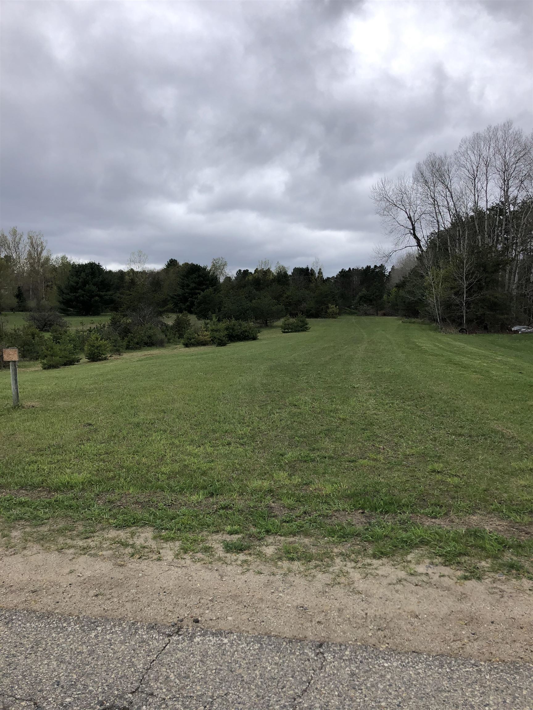 11135 North Vandecar Road Farwell, MI 48622 - Photo 1 of 2