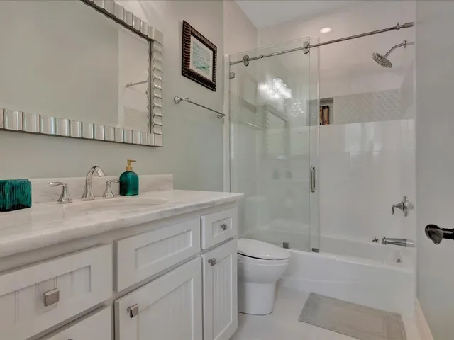 $3,490,000 | 1811 Caspers Cove Road, Lufkin, TX 75904