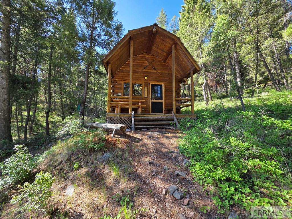 21 Pinetree Drive Salmon, ID 83467 - Photo 2 of 71