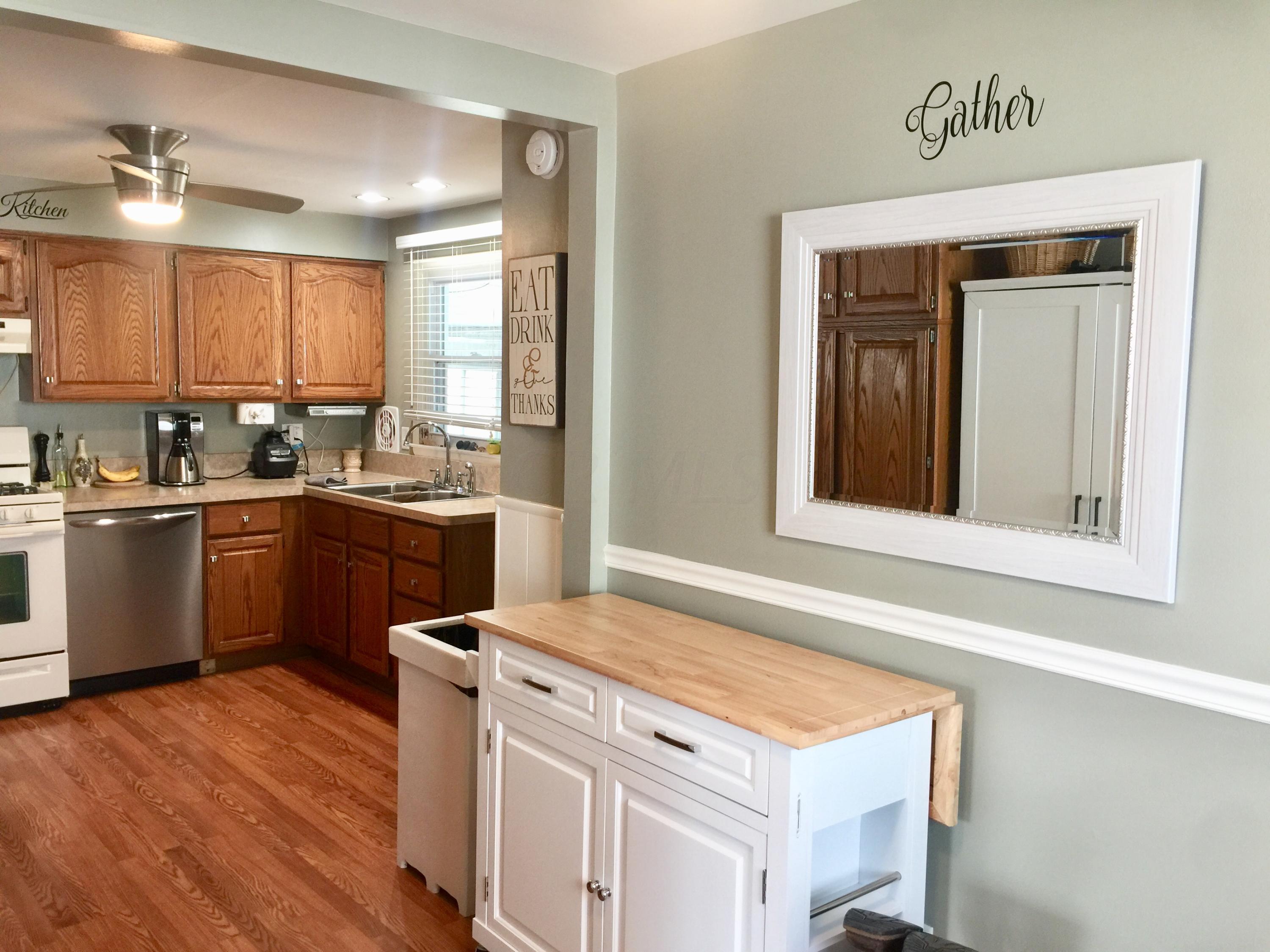 2230 Case Road Columbus, OH 43224 - Photo 5 of 32