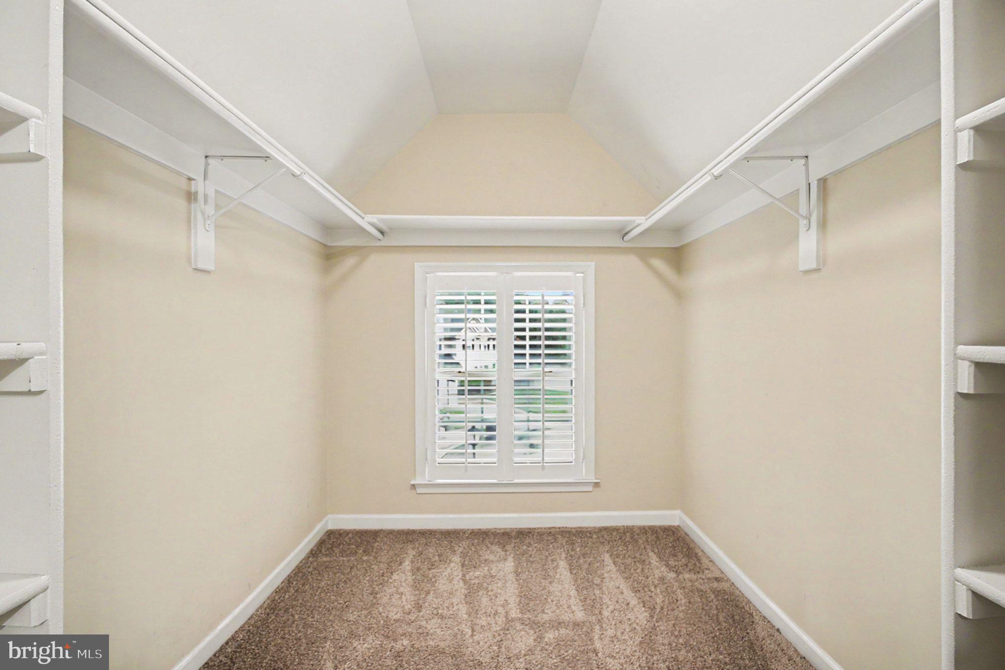 89 Tavern Road Stafford, VA 22554 - Photo 22 of 51 Primary Walk In Closet