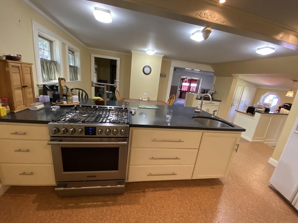 256 Peckham Road Acushnet, MA 02743 - Photo 21 of 38 Gallery Image 21
