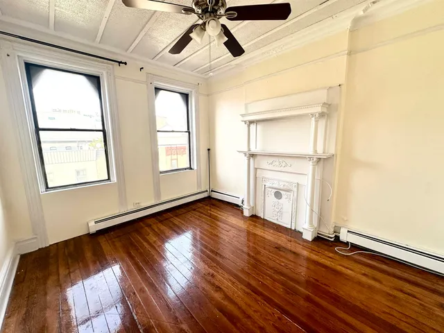 $2,200 | 319 8th Street, Unit 5L, Jersey City, NJ 07302