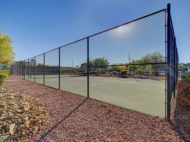 $1,495 | 3930 South University Center Drive, Unit 806, Las Vegas, NV 89119