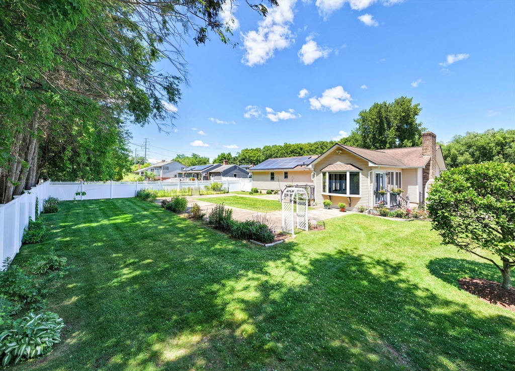 169 Country Road Agawam, MA 01001 - Photo 38 of 41