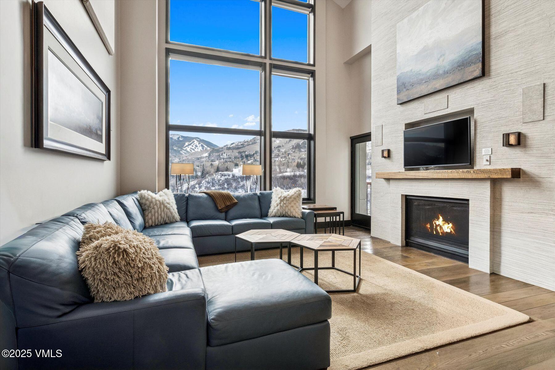 126 Riverfront Lane, Unit 917 Avon, CO 81620 - Photo 2 of 34 photo_online_001