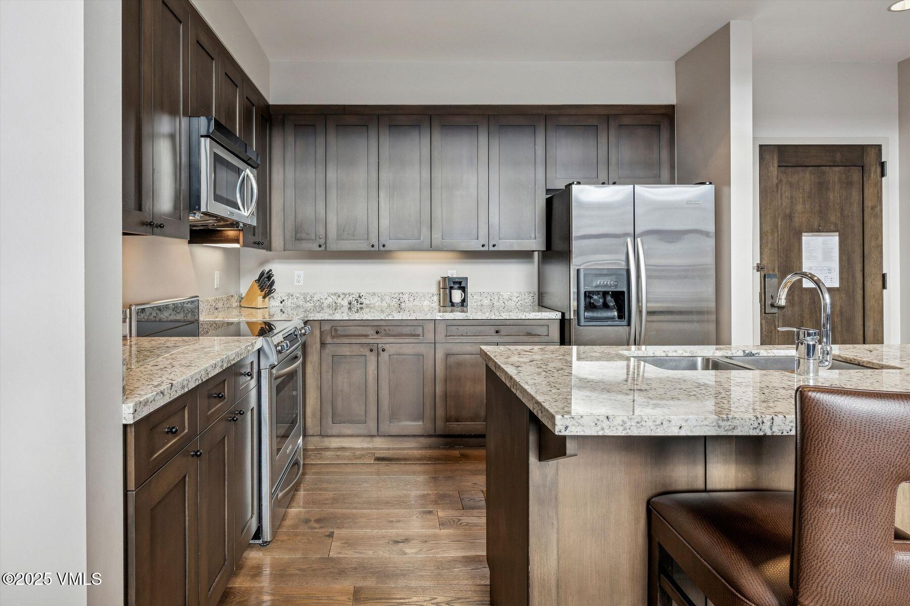 126 Riverfront Lane, Unit 917 Avon, CO 81620 - Photo 6 of 34 photo_online_005