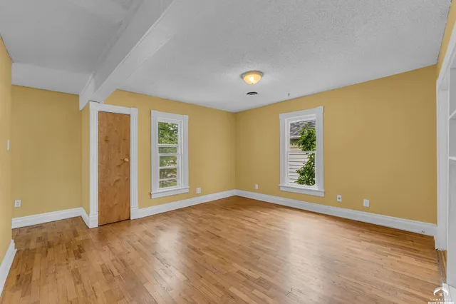 $185,000 | 731 Southwest Lincoln Street, Topeka, KS 66606