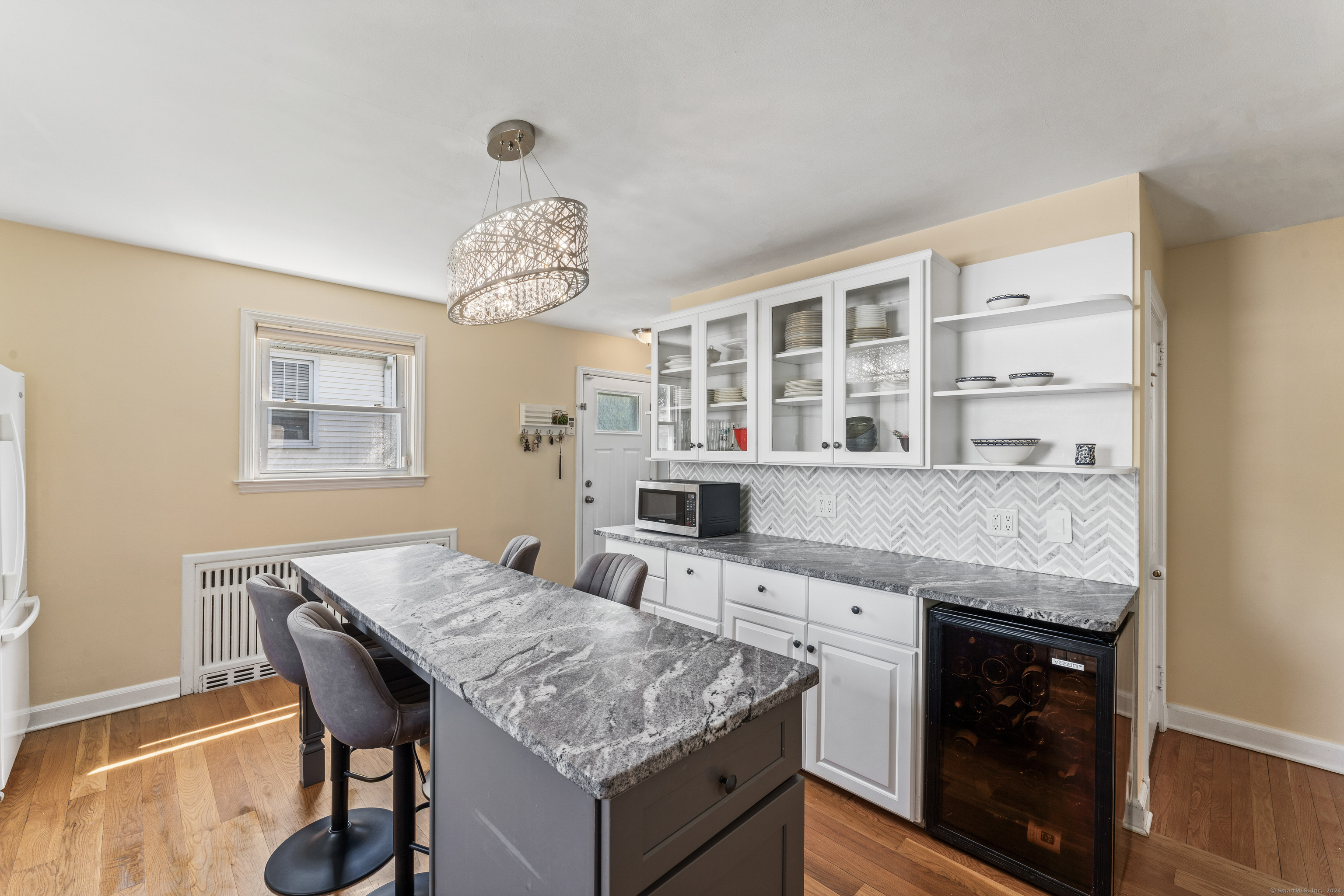112 4th Street Stamford, CT 06905 - Photo 10 of 40