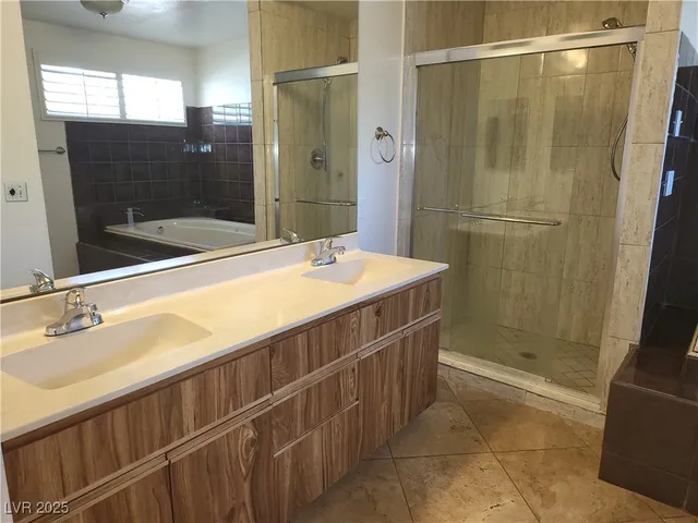 $2,775 | 7180 Polaris Avenue, Las Vegas, NV 89118