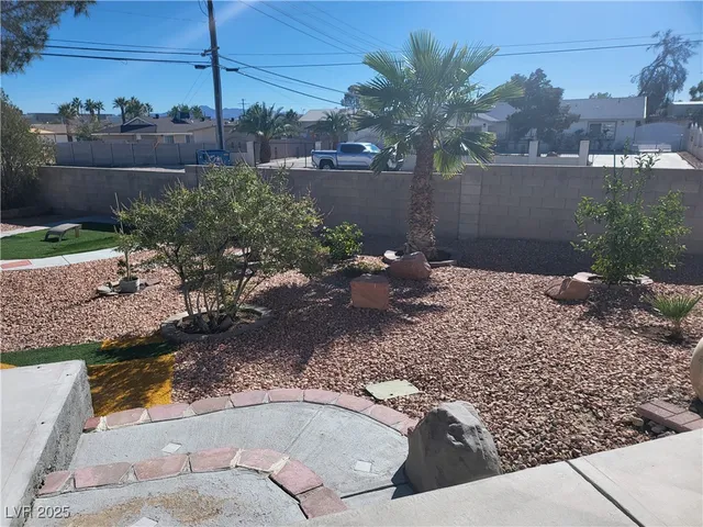 $2,775 | 7180 Polaris Avenue, Las Vegas, NV 89118