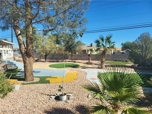 $2,775 | 7180 Polaris Avenue, Las Vegas, NV 89118