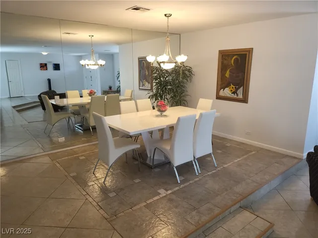 $2,775 | 7180 Polaris Avenue, Las Vegas, NV 89118