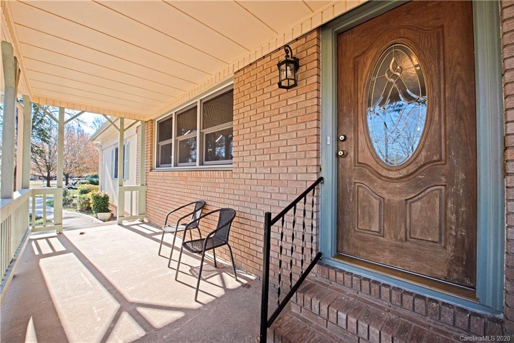 428 Kingfield Drive Southwest Concord, NC 28027 - Photo 2 of 44 Gallery Image 2
