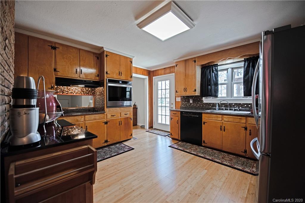 428 Kingfield Drive Southwest Concord, NC 28027 - Photo 7 of 44 Gallery Image 7