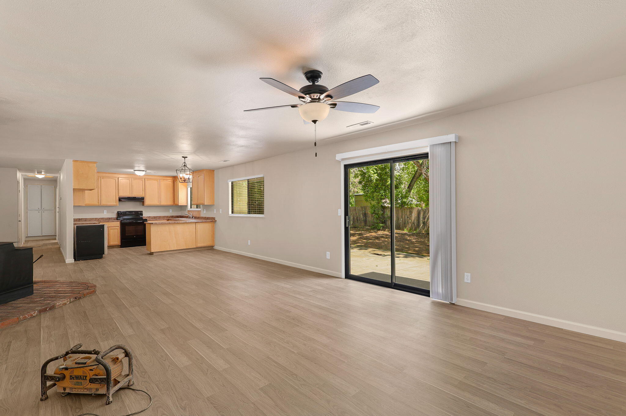 4551 East Bonnyview Road Redding, CA 96001 - Photo 12 of 33 13-web-or-mls-CAMA5271