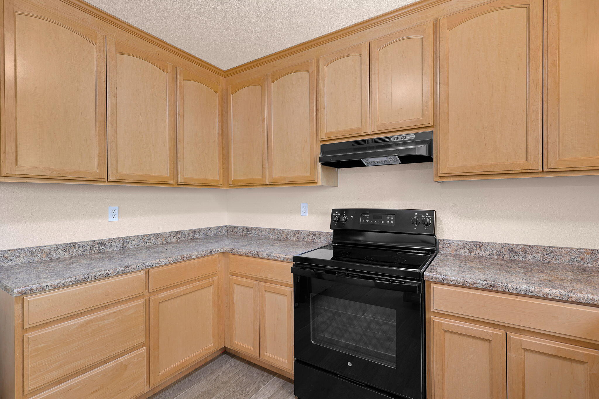 4551 East Bonnyview Road Redding, CA 96001 - Photo 5 of 33 19-web-or-mls-CAMA5320