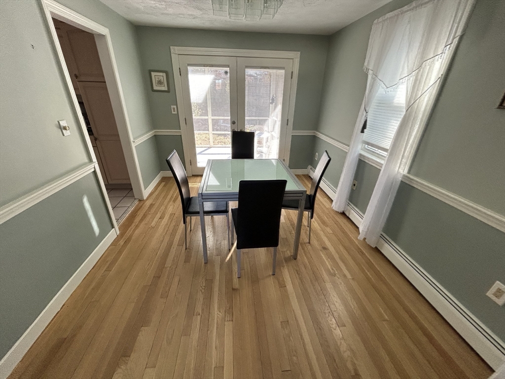 25 Emily Road Framingham, MA 01701 - Photo 6 of 28 Gallery Image 6