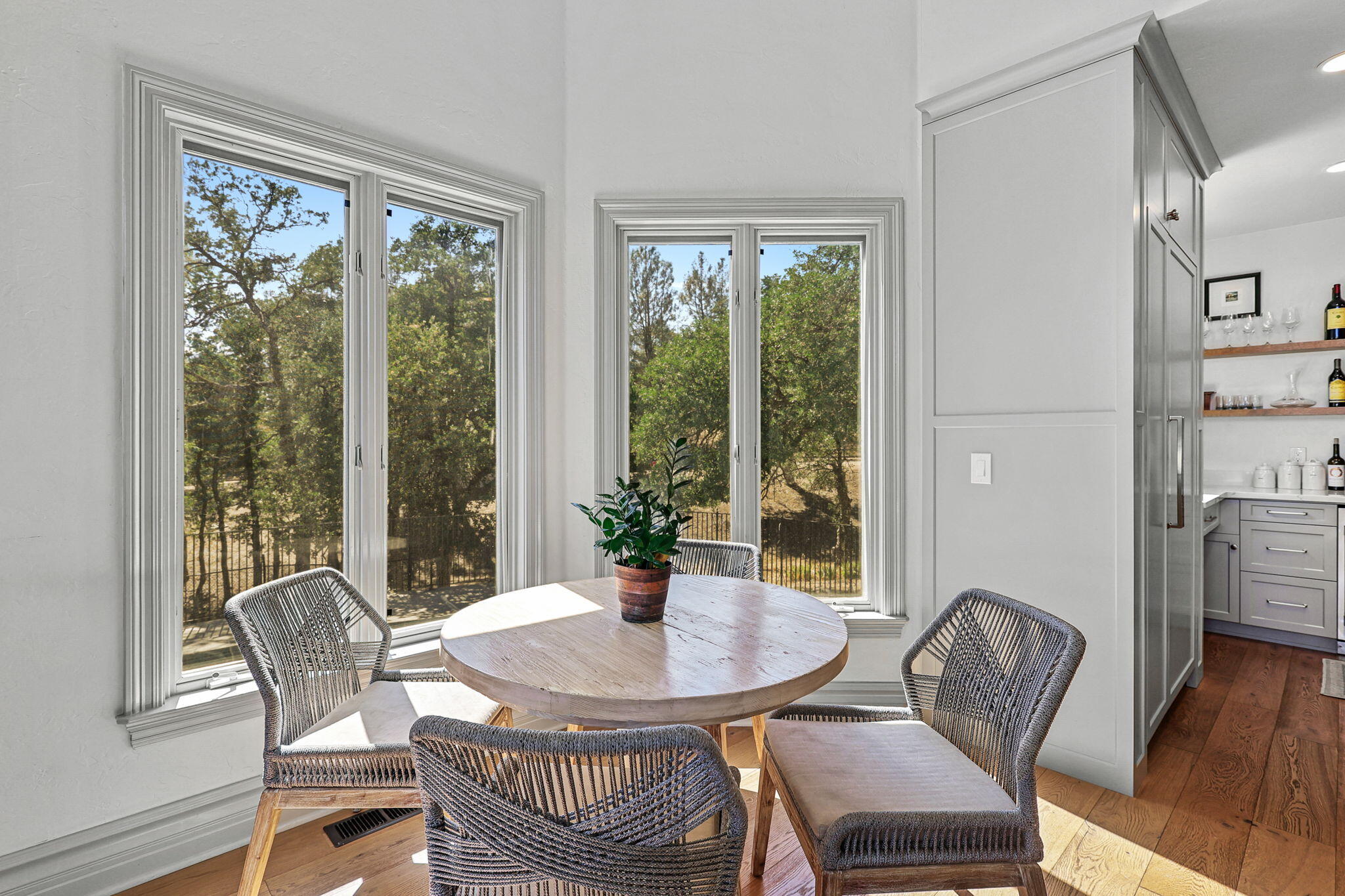 8709 Silver Bridge Road Palo Cedro, CA 96073 - Photo 12 of 88 Dining Area