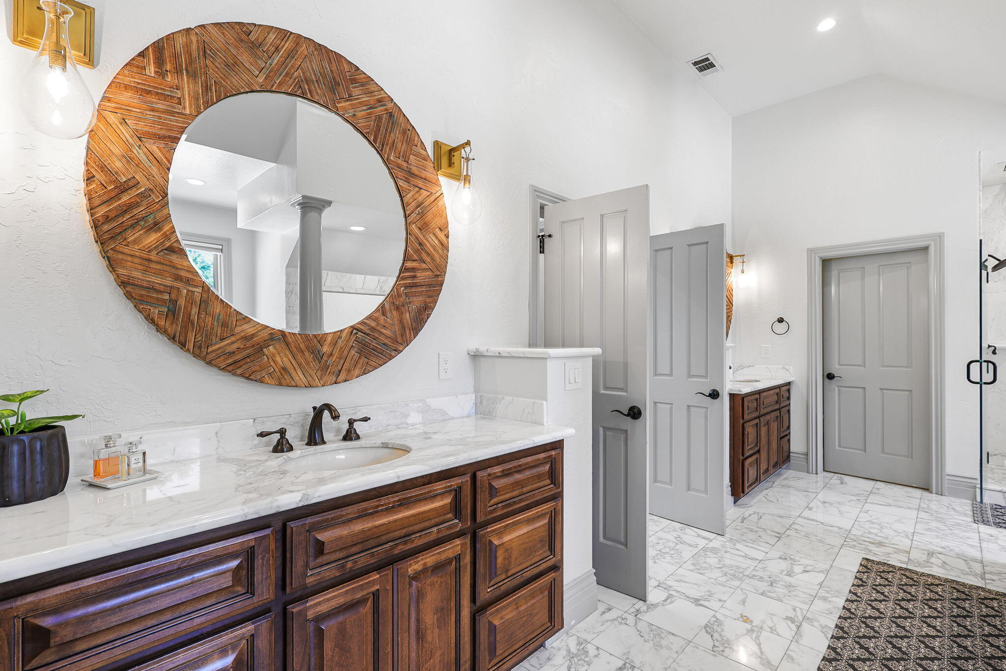 8709 Silver Bridge Road Palo Cedro, CA 96073 - Photo 32 of 88 Master Suite
