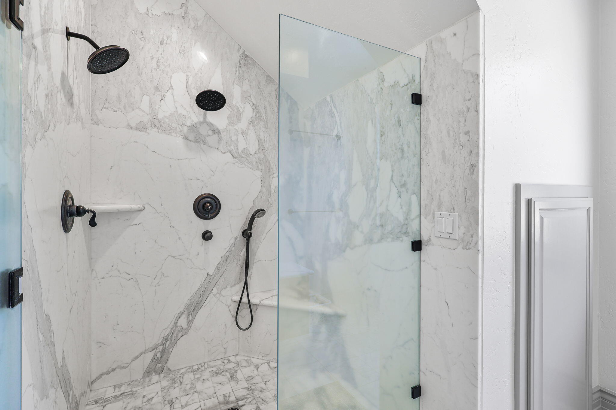 8709 Silver Bridge Road Palo Cedro, CA 96073 - Photo 34 of 88 Master Shower