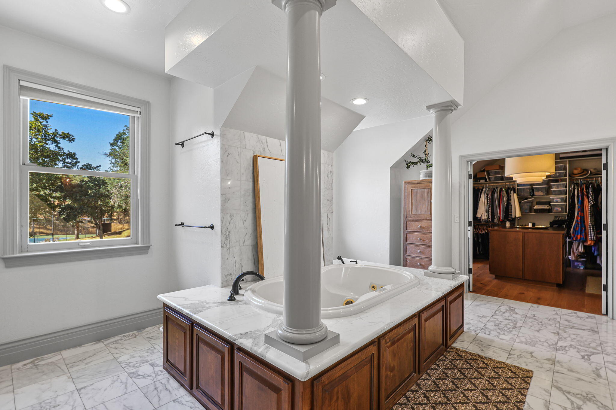 8709 Silver Bridge Road Palo Cedro, CA 96073 - Photo 35 of 88 Master Bathroom